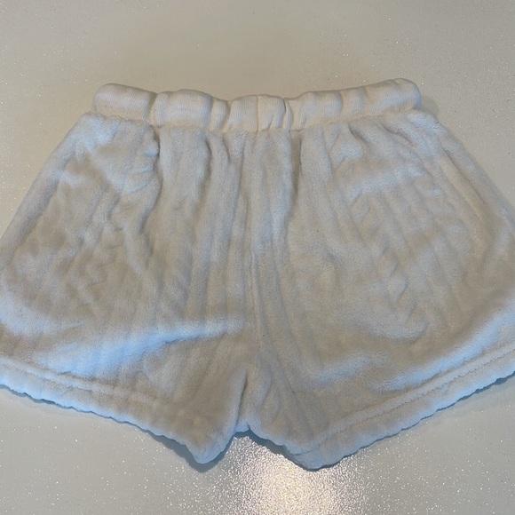 la vie en rose white terry shorts with pockets size access - Picture 4 of 8